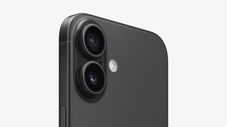 Apple iPhone 16 3