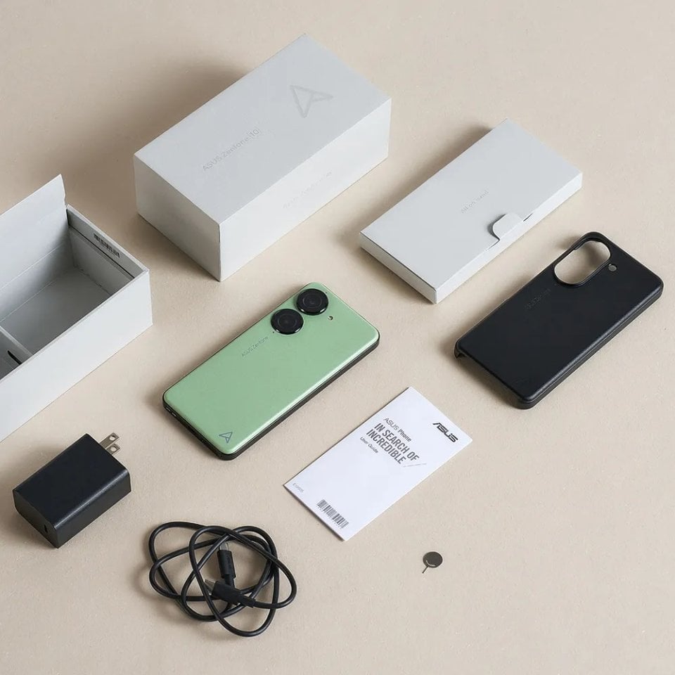 Asus Zenfone 10 3