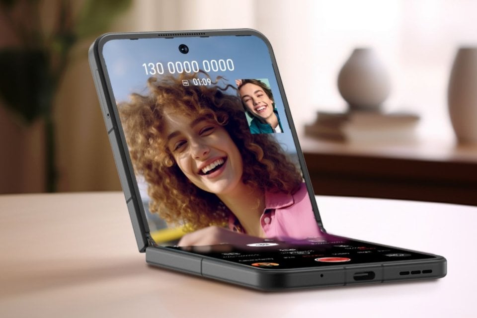 nubia Flip 11