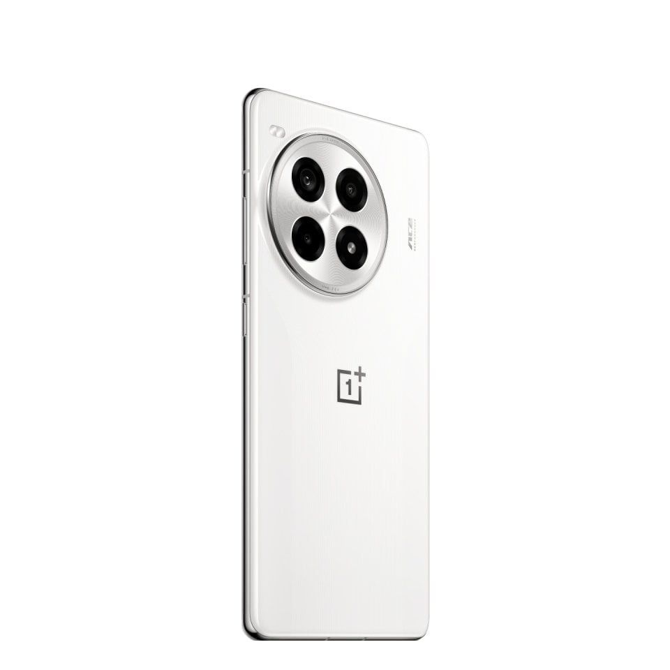 OnePlus Ace 3 Pro 2