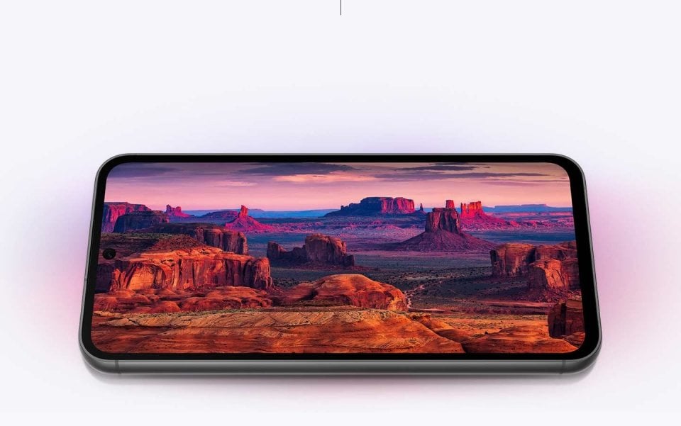 Samsung Galaxy S23 FE 4