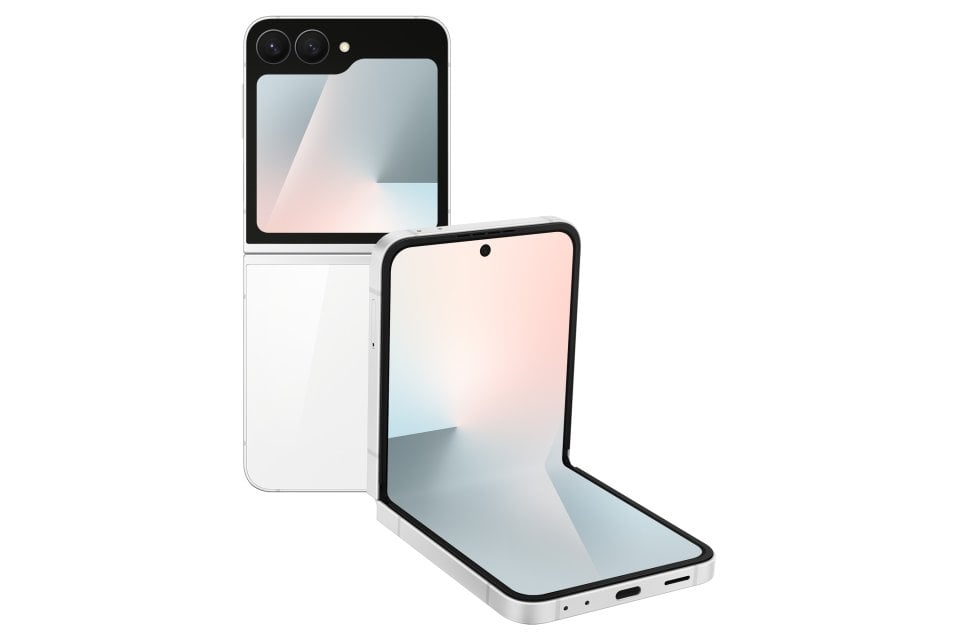 Samsung Galaxy Z Flip7 FE 11