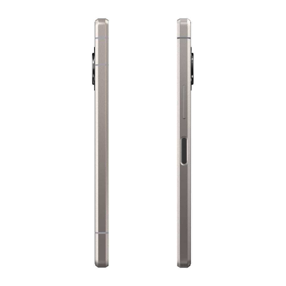 Sharp Aquos R8 2