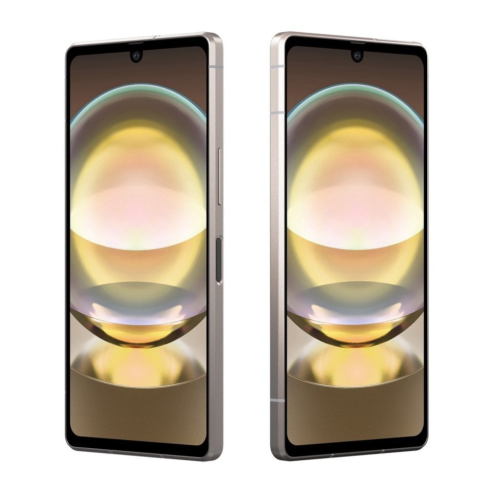 Sharp Aquos R8 5