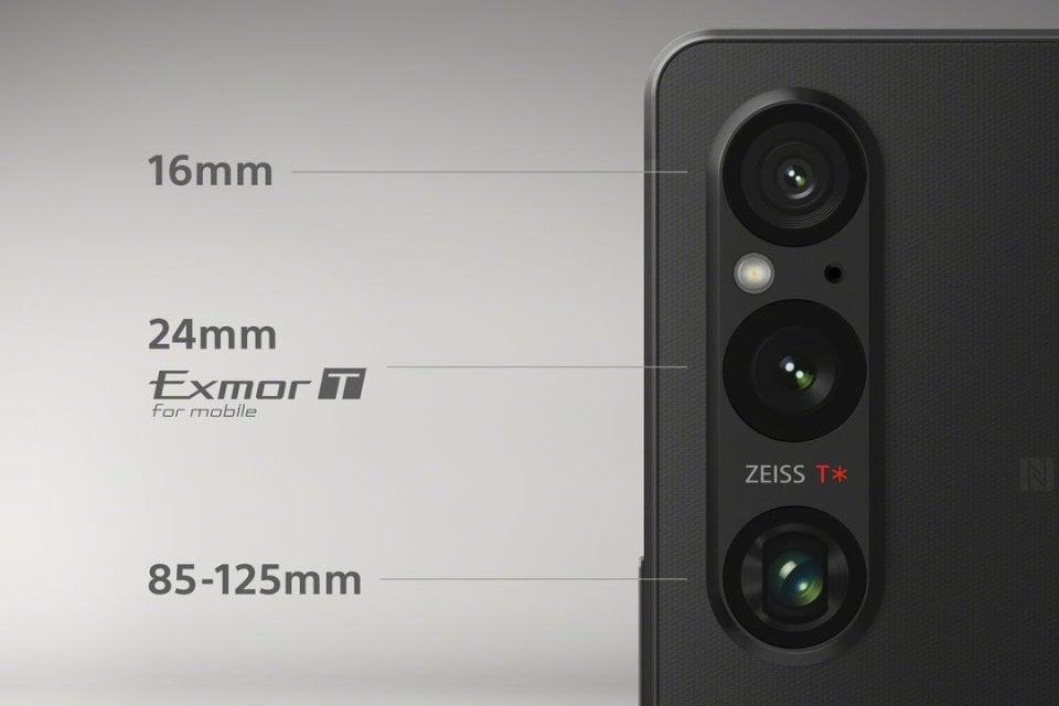 Sony Xperia 1 V 9