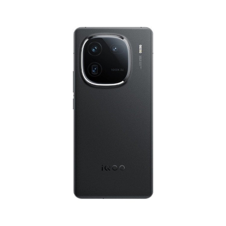 Vivo iQOO 12 3