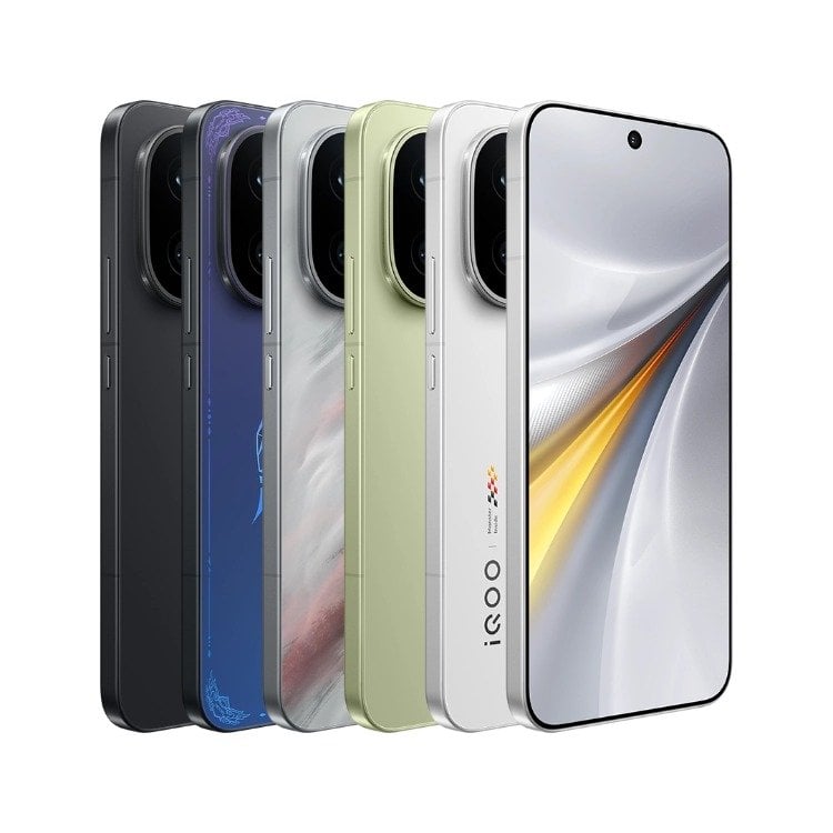 Vivo iQOO 15 17