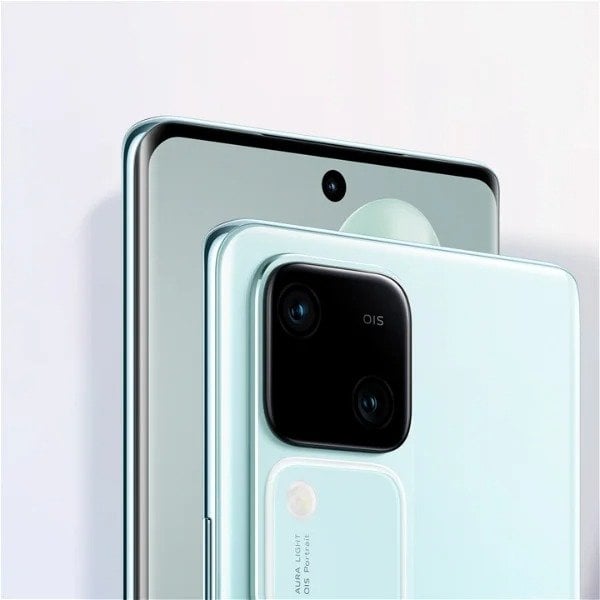 Vivo V30 6