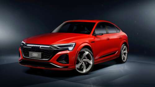 A high-performance Audi SQ8 luxury SUV featuring a modern and aerodynamic design. 4K (Ultra HD) free hd wallpapers