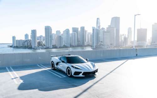 A high-performance Chevrolet Corvette C8 sports car featuring a modern aerodynamic... 7680x4800 free wallpaper