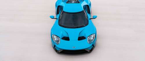 A sleek and powerful Ford GT supercar featuring aerodynamic design and a polished... UWUHD free desktop wallpaper
