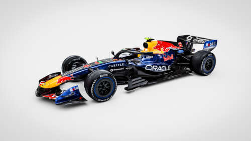 Futuristic 2026 Formula One racing cars isolated on a white background free desktop wallpaper