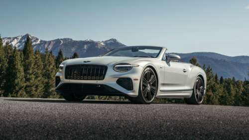 A highly detailed view of the 2025 Bentley Continental GT Azure Convertible. high definition wallpaper