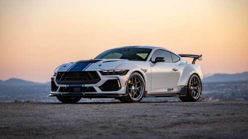 High-resolution close-up of the 2026 Ford Mustang Dark Horse. wallpaper