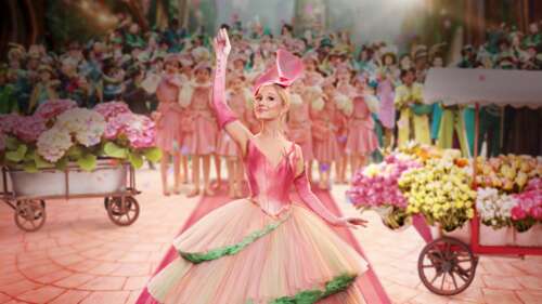 Character poster of Glinda the Good Witch from the movie Wicked, featuring Ariana... wallpaper