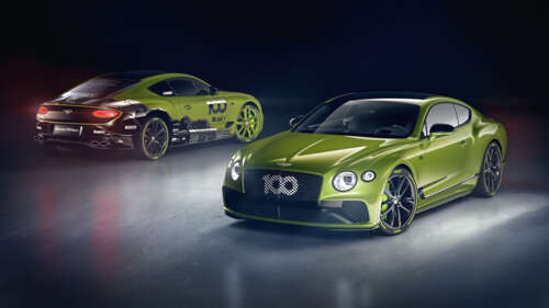 A luxurious green Bentley Continental GT grand tourer showcasing its sleek design. 4K (Ultra HD) wallpaper photo gallery download