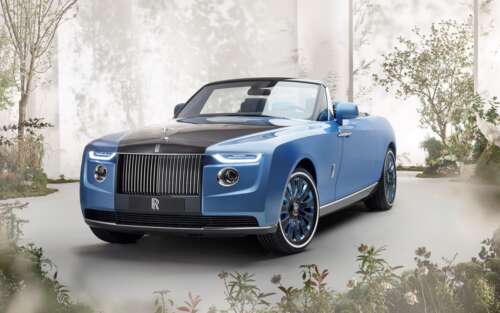 A high-detail shot of the Rolls-Royce Boat Tail, featuring its signature nautical-inspired... 7680x4800 free wallpaper