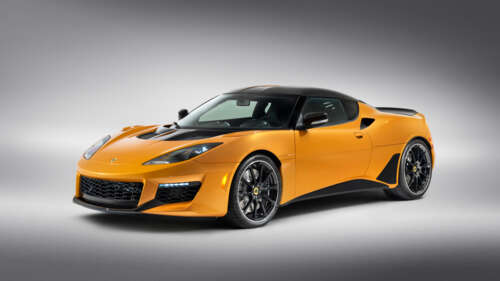 A vibrant orange Lotus Evora GT supercar featuring sleek aerodynamic curves. 4K (Ultra HD) background images hd