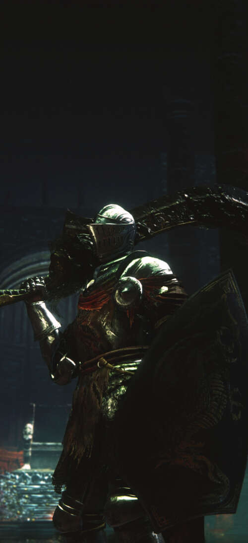 Un Cavaliere di Lothric, con un’armatura pesante e consunta, proveniente dal videogioco...