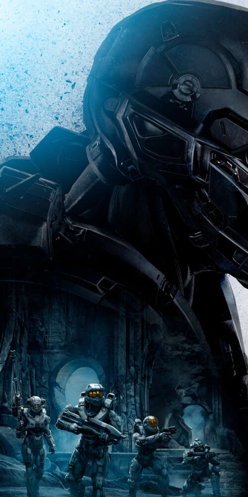 Il Master Chief, con l’iconica armatura MJOLNIR, dal videogioco Halo 5: Guardians. Doogee Fire 3 Ultra