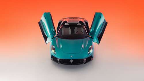 A sleek Maserati MCPURA Cielo supercar positioned against a soft gradient background... Desktop free background images