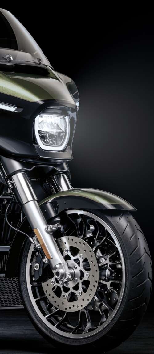 A high-detail view of a 2026 Harley-Davidson Street Glide cruiser motorcycle set... Xiaomi Redmi 14C 5G pictures for wallpaper
