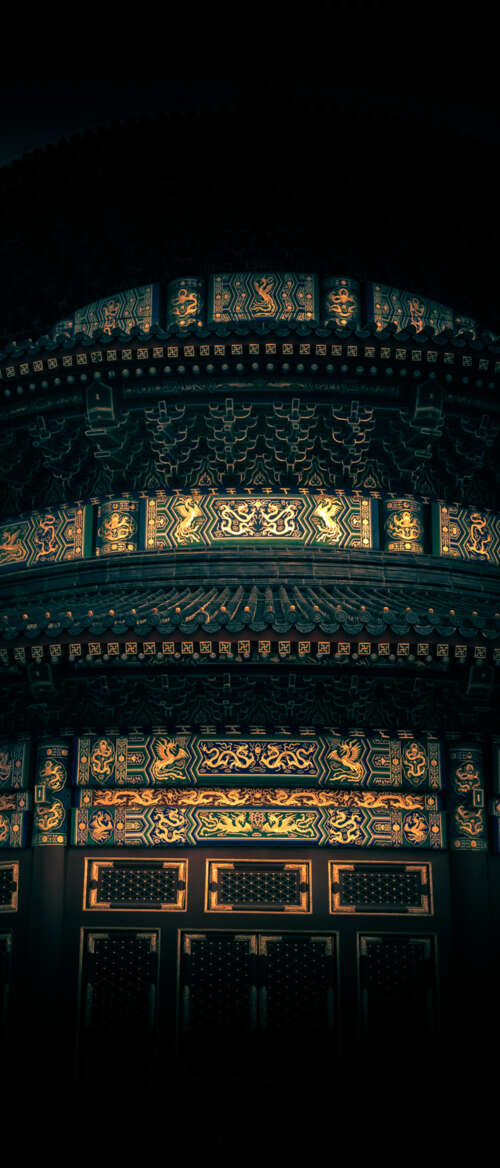 Ancient imperial buildings and traditional Chinese architecture in Beijing, China. nubia Flip 3 background images hd