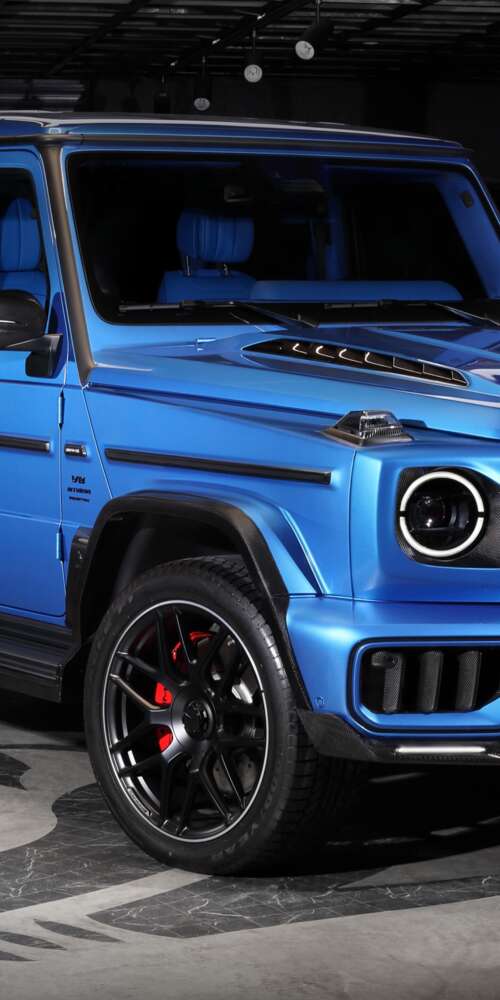 A highly detailed view of the custom TopCar Mercedes-Benz G-Class Inferno widebody... Ulefone Rugking 2 Pro hand phone wallpaper
