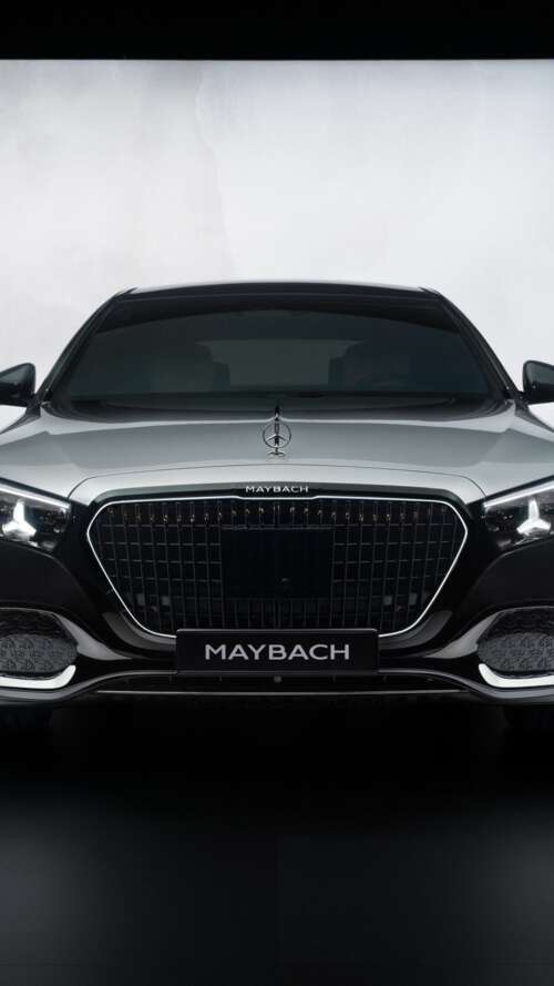 A high-detail, cinematic view of the 2026 Mercedes-Maybach S 580 luxury sedan showcasing... Apple iPhone SE 2022 free background images