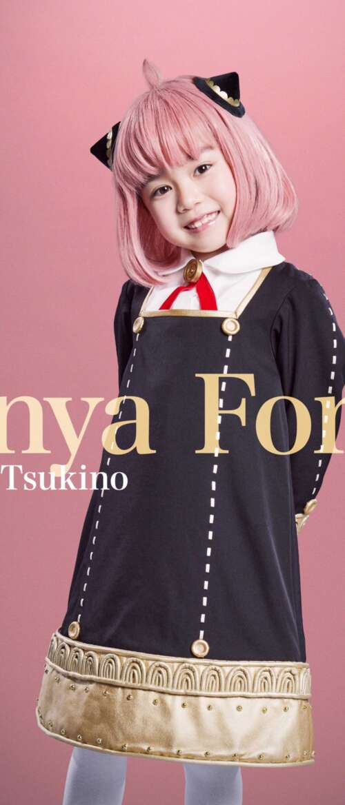 Anya Forger from Spy x Family with a cute pink aesthetic. nubia Flip 3 free wallpaper