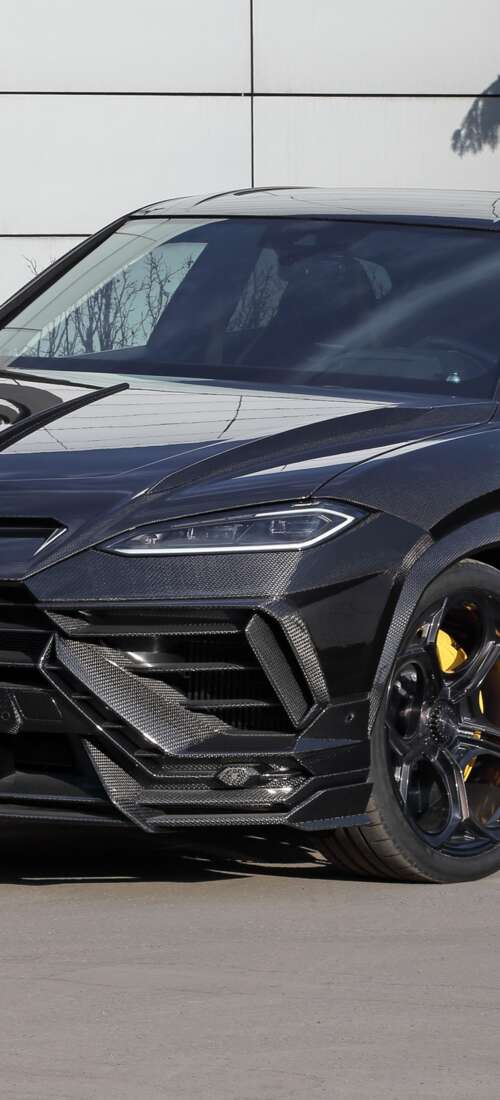 A highly detailed 5K close-up of a customized Lamborghini Urus SE featuring TopCar... Oppo Find X9 wallpaper download