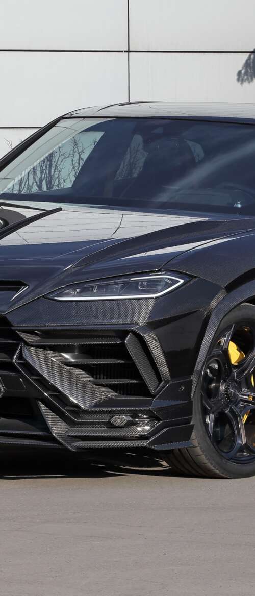 A highly detailed 5K close-up of a customized Lamborghini Urus SE featuring TopCar... nubia Flip 3 free wallpaper
