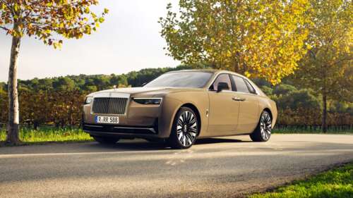 A sleek and polished 2025 Rolls-Royce Ghost luxury sedan shown in high resolution. free hd wallpapers