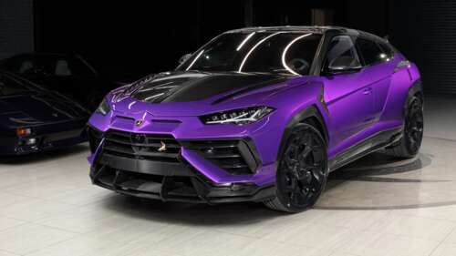 A high-resolution 5K image of a purple Lamborghini Urus R’Evo luxury SUV featuring... high definition wallpaper