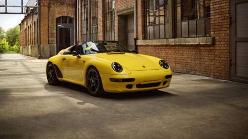 A high-detail 5K shot of a 2024 Porsche 911 Speedster featuring its sleek, aerodynamic... wallpaper download
