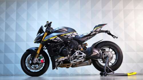 Sleek 2022 Performance Sportbikes