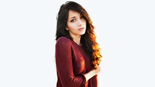 Emily Rudd Portrait