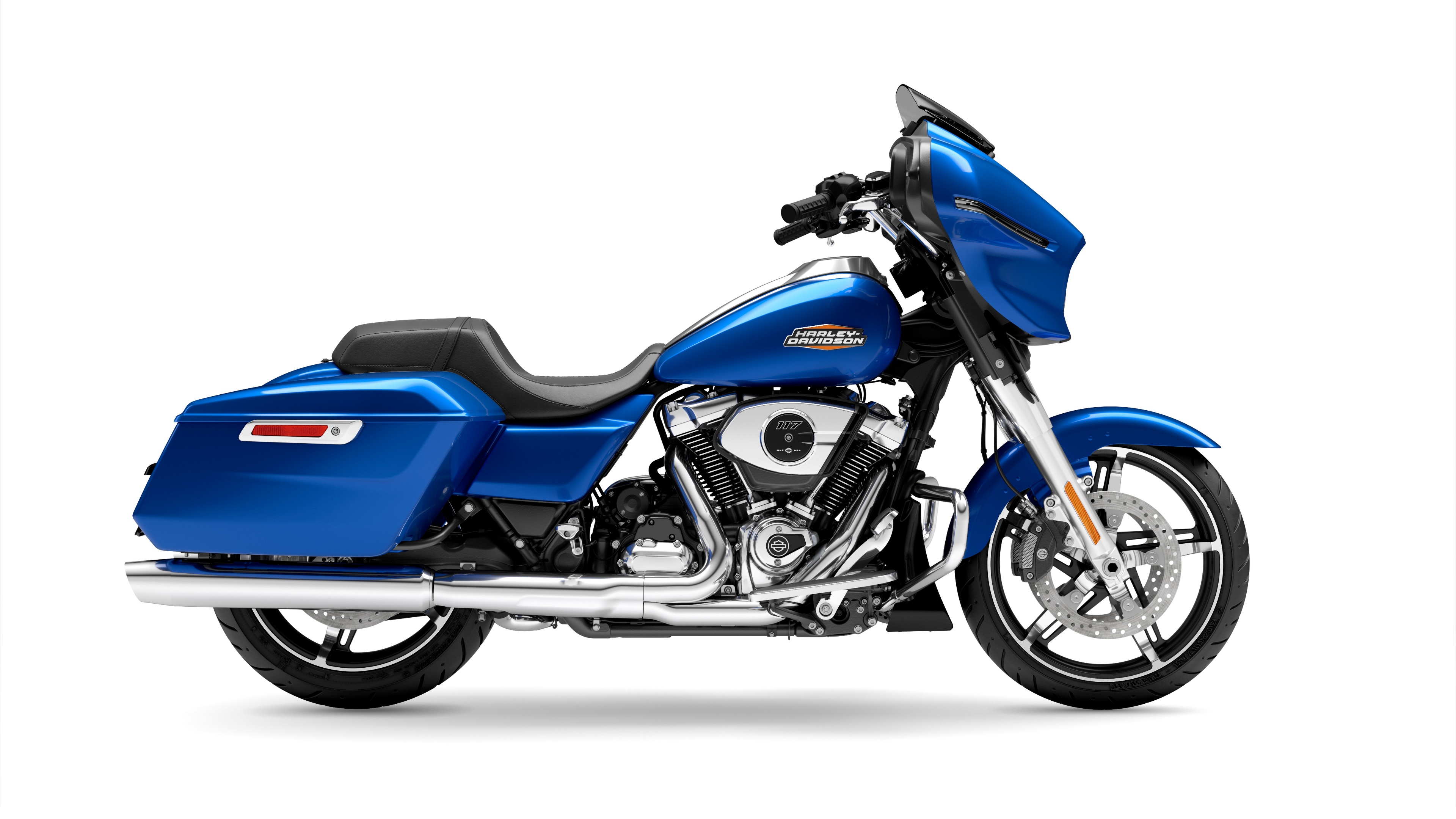 A detailed studio shot of the 2025 Harley-Davidson Street Glide cruiser motorcycle isolated on a white background.
