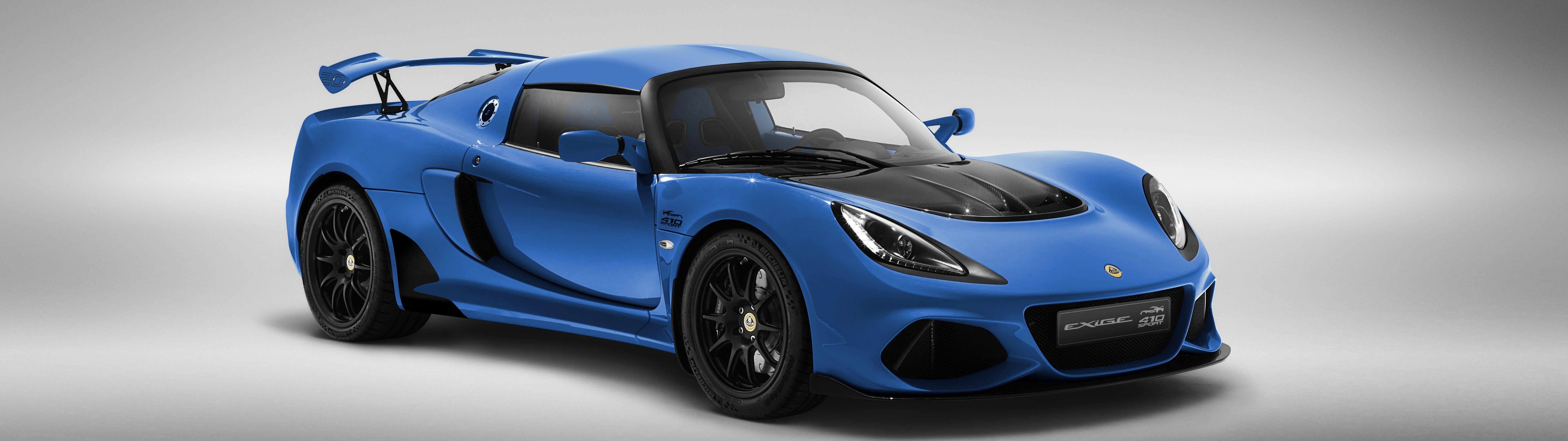 Una supercar Lotus Exige dalle prestazioni elevate, caratterizzata da un design elegante e aerodinamico.