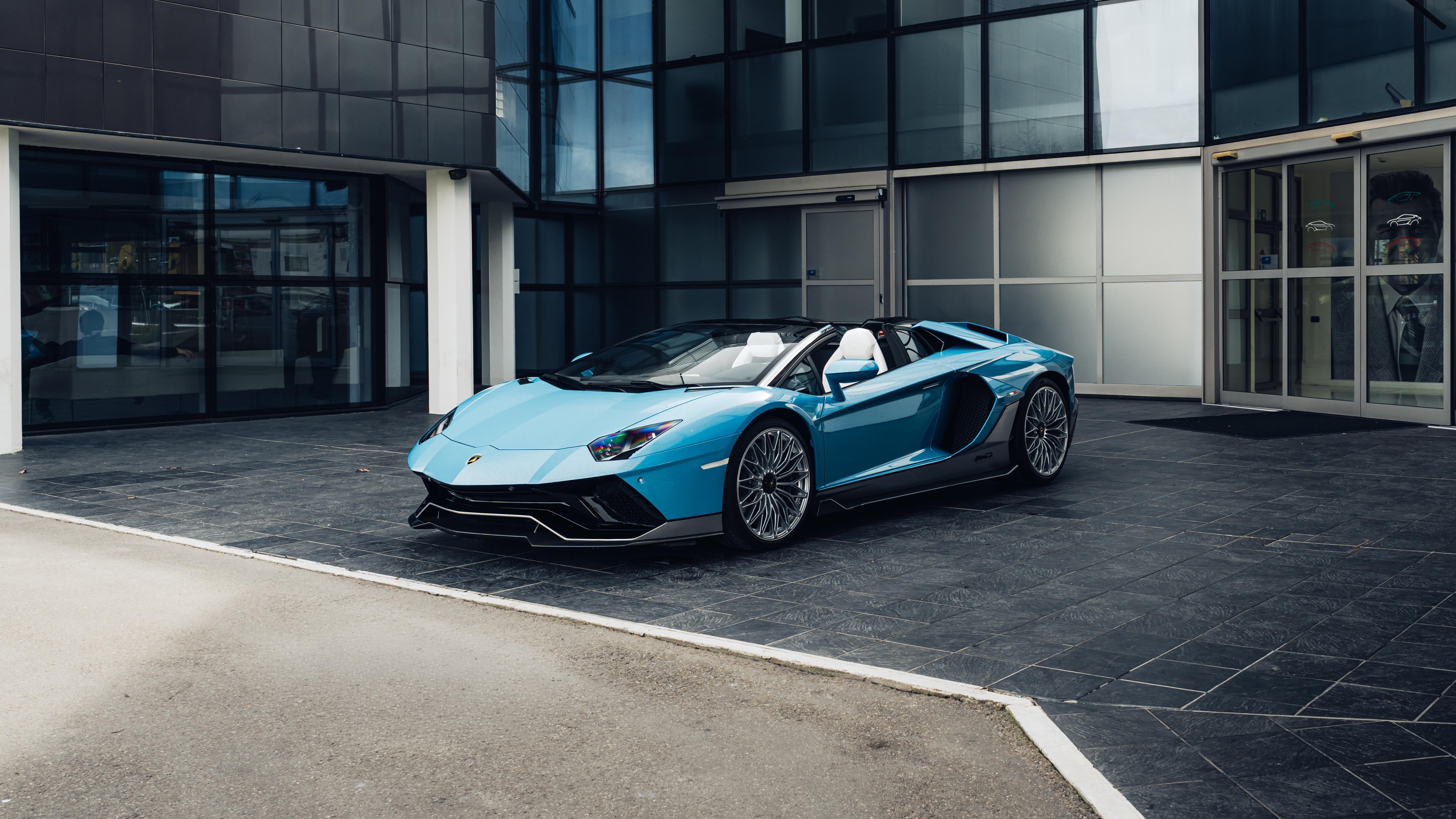 A stunning, high-detail 5K close-up of the Lamborghini Aventador LP 780-4 Ultimae Miura Roadster.