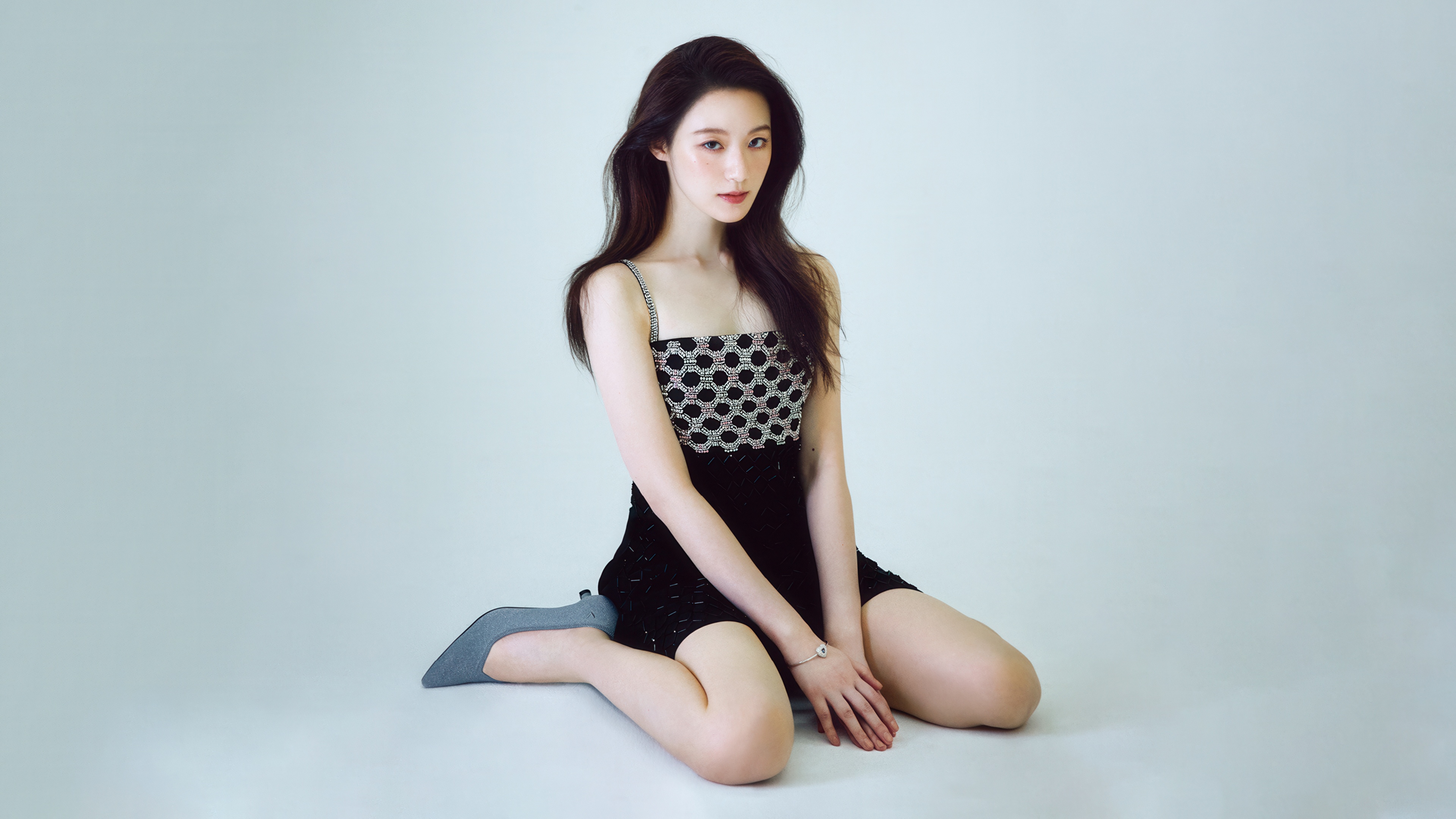 A detailed 5K portrait of Shuhua, a member of the K-pop group (G)I-DLE.