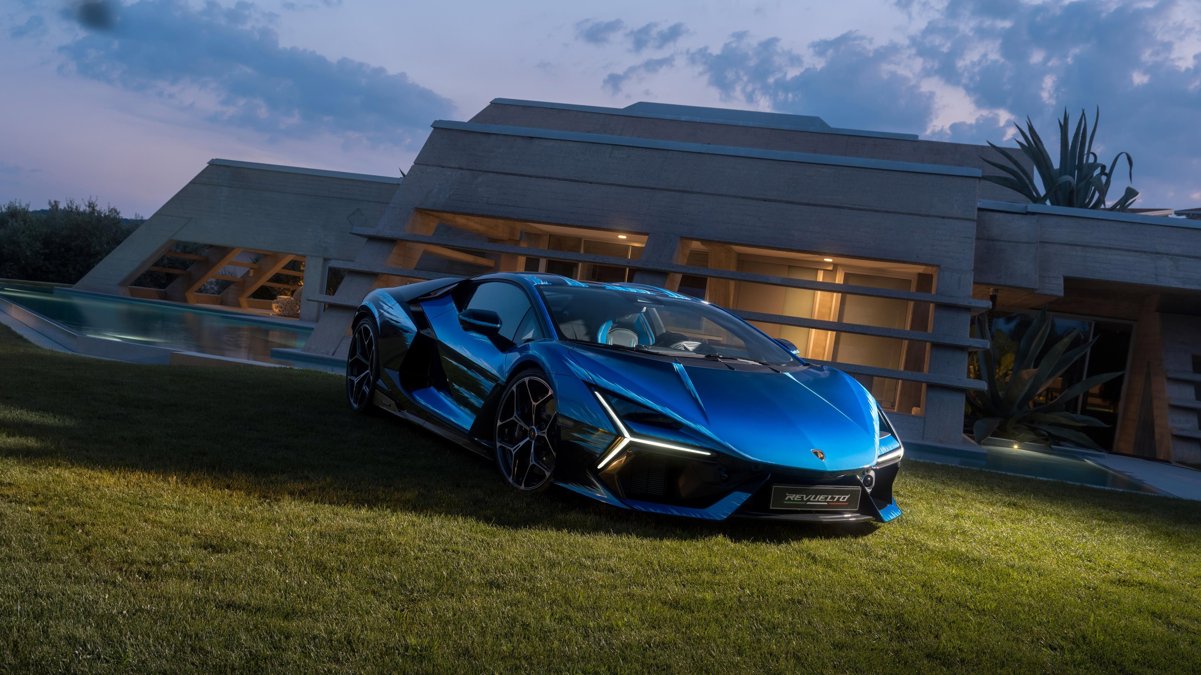 A stunning, detailed view of the luxurious 2024 Lamborghini Revuelto Opera Unica supercar.