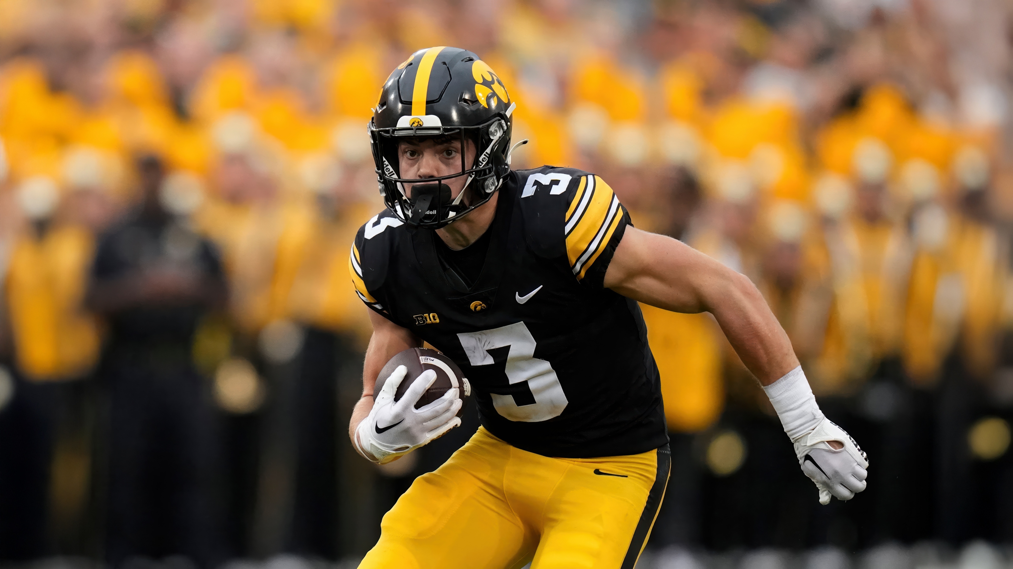 Cooper DeJean, American football player for the Iowa Hawkeyes, in high-definition detail.