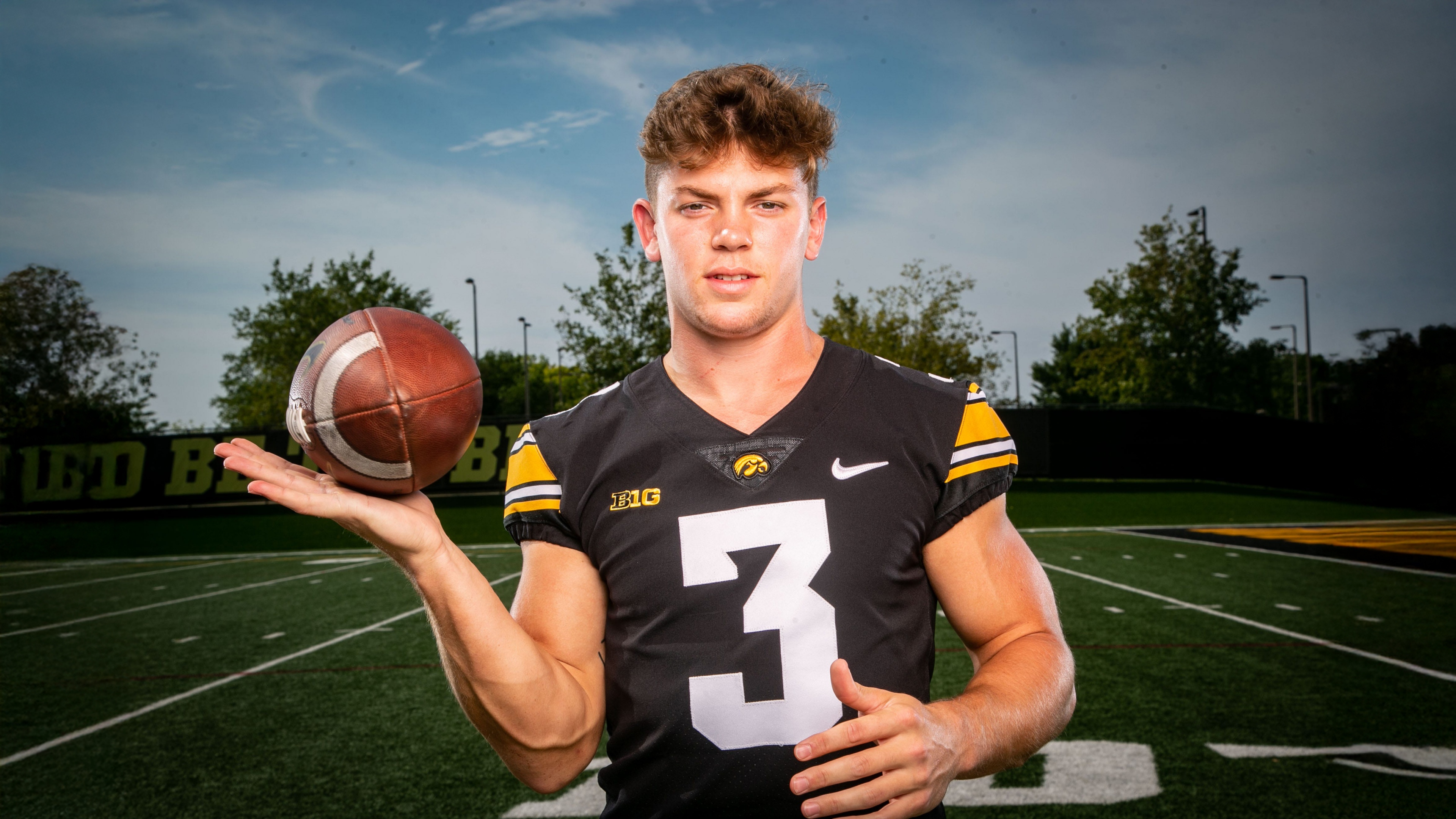 Cooper DeJean wearing an Iowa Hawkeyes football uniform.